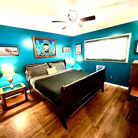 Family Friendly Downtown Home - Private Yard & Grill - Location, Location, Location! 아테네 외부 사진