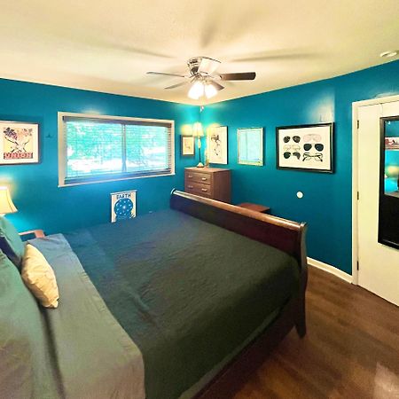Family Friendly Downtown Home - Private Yard & Grill - Location, Location, Location! 아테네 외부 사진