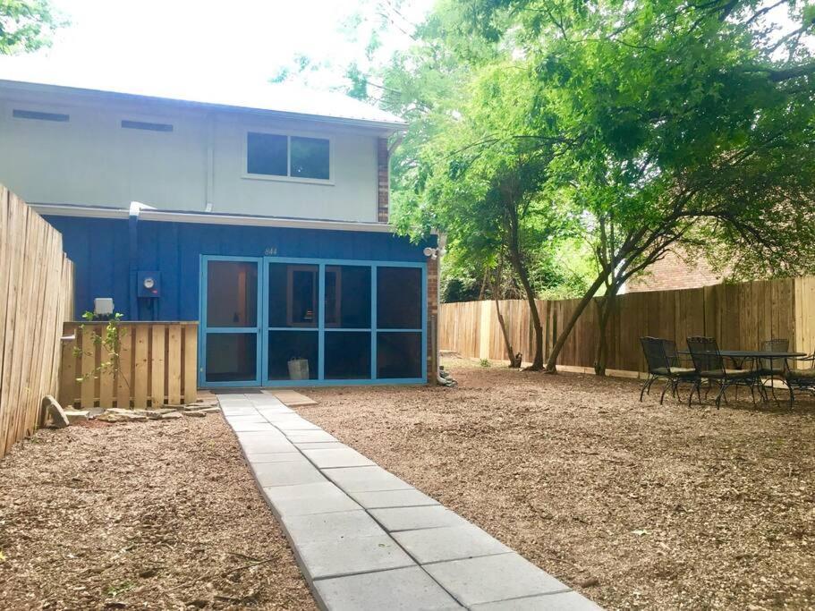 Family Friendly Downtown Home - Private Yard & Grill - Location, Location, Location! 아테네 외부 사진